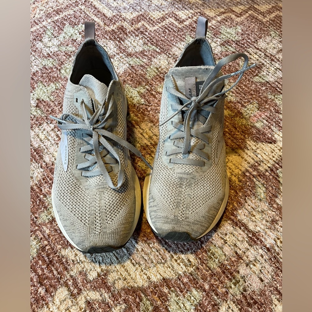 Brooks Running Gray Knit Sneakers